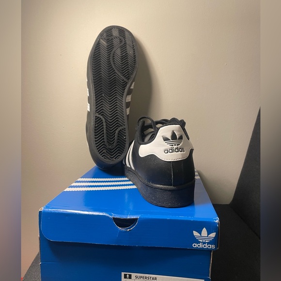 Adidas superstar | Size 12 - Picture 2 of 4